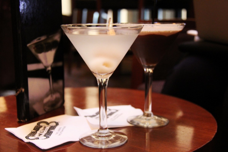 brasserie-TRAMOLE-min_martini_bar_lychee_chocolate_alcohol_liquor_happy_hour_happy-910161